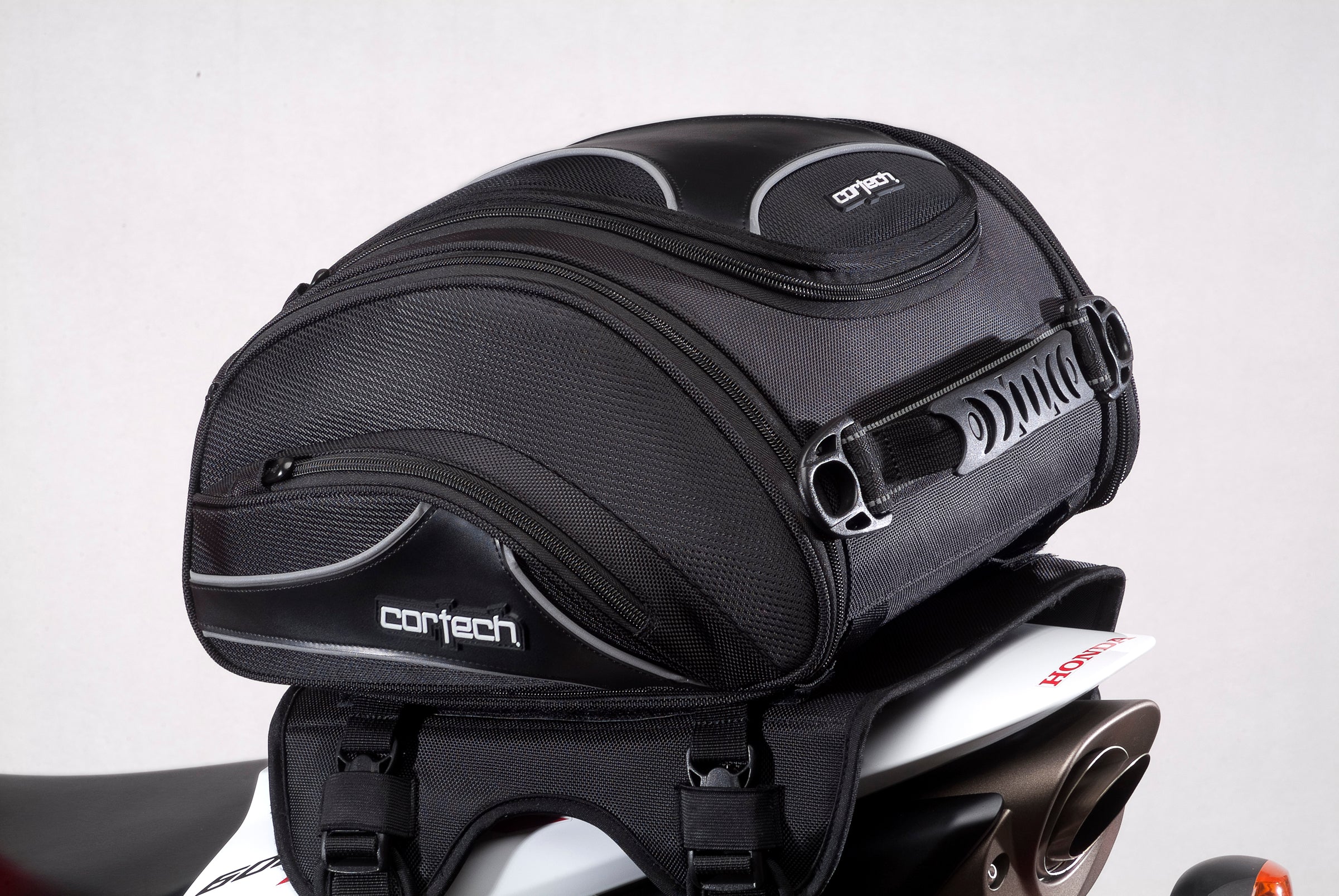 SUPER 2.0 14L TAILBAG BLACK8230-0405-14